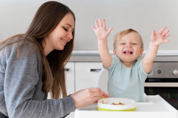 Le petit déjeuner de Bébé